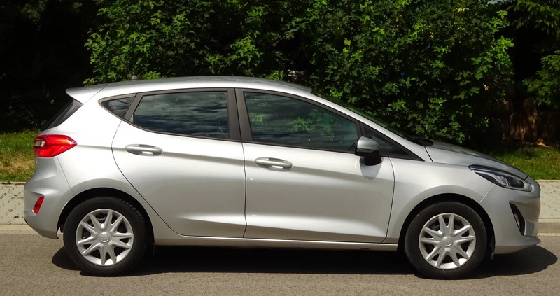 Ford Fiesta cena 35000 przebieg: 67572, rok produkcji 2018 z Łeba małe 46
